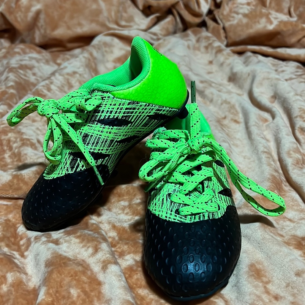 Admiral kids soccer cleats